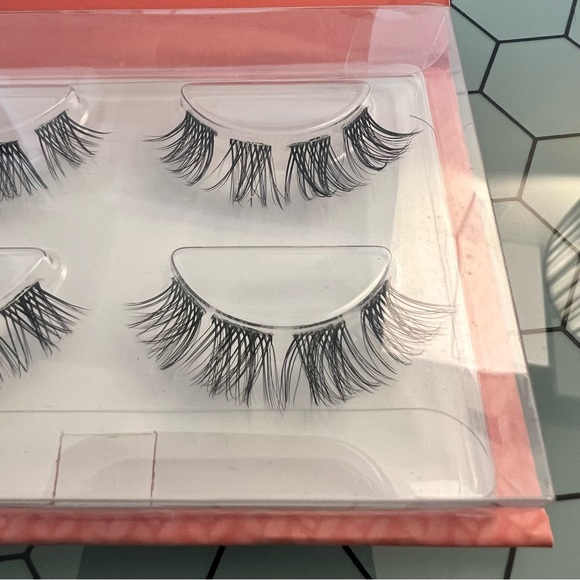 Flutterhabit the sweetheart set - Picture 6 of 9